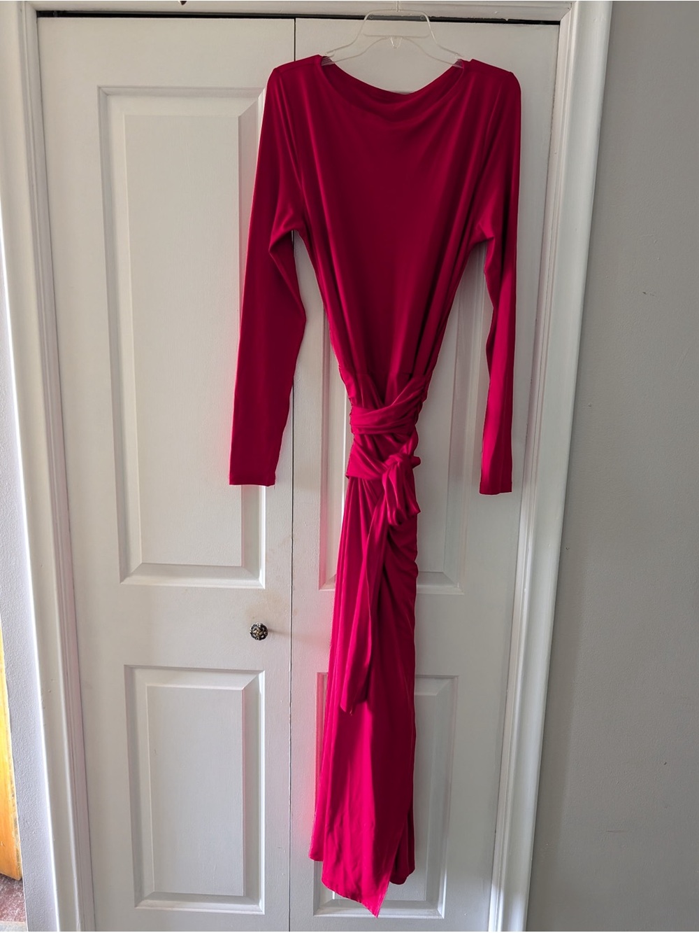 Modesees Elegant Long-Sleeve Red Maxi Dress with Side Knot - Picture 2 of 6
